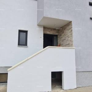 Prodaja velikog stana u novogradnji, Medulin!