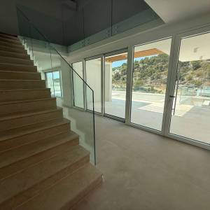 Prodaja,luksuzna villa 1.red do mora,Sevid