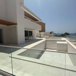 Prodaja,luksuzna villa 1.red do mora,Sevid