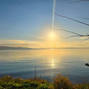 Prodaja,trosoban dvoetažni stan,1.red do mora