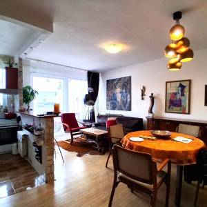 Prodaja,Velika Gorica,dvoetažni trosoban stan površine 70,90 m2    