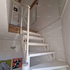 Prodaje se dvoetažni stan u centru Rovinja