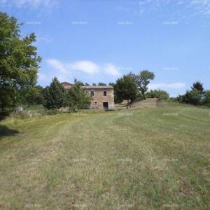 Prodaje se građevinsko veliko zemljište blizina grada Poreča.