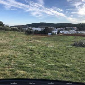 Prodaje se građevinsko zemljište na atraktivnoj lokaciji, blizu mora, Pomer