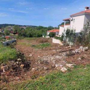 Prodaje se građevinsko zemljište u Banjolama