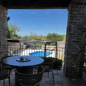 Prodaje se istarska kuća tradicionalnog i modernog dizajna, Tinjan