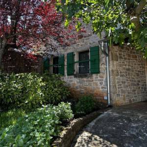 Prodaje se istarska kuća tradicionalnog i modernog dizajna, Tinjan