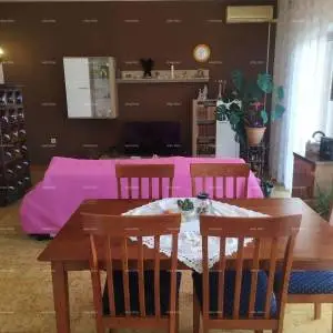 Prodaje se kuća, Medulin