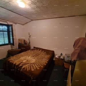 Prodaje se kuća sa velikim dvorištem, Jadreški