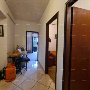 Prodaje se kuća sa velikim dvorištem, Jadreški