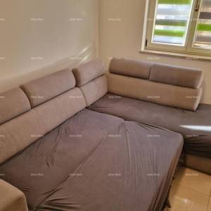 Prodaje se lijepo renoviran stan, Novigrad