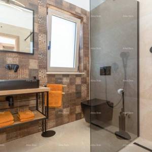 Prodaje se luksuzna vila u Labinu sa bazenom!