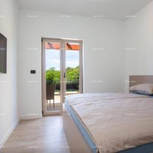 Prodaje se luksuzna vila u Labinu sa bazenom!