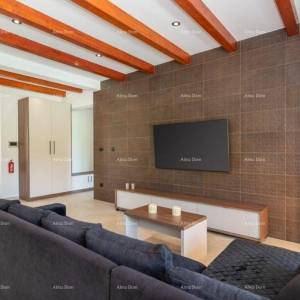 Prodaje se luksuzna vila u Labinu sa bazenom!