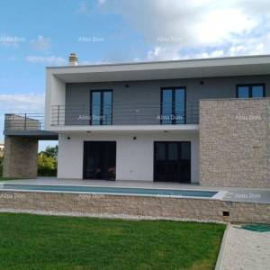 Prodaje se moderna kuća s bazenom – Poreč, Nova Vas