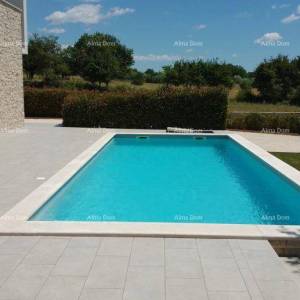 Prodaje se moderna kuća s bazenom – Poreč, Nova Vas