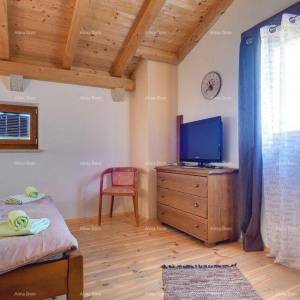 Prodaje se prekrasna vila sa bazenom u blizini Pazina