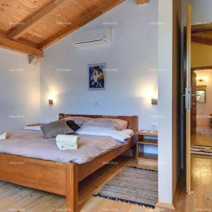 Prodaje se prekrasna vila sa bazenom u blizini Pazina