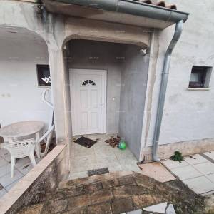 Prodaje se samostojeća kuća – Poreč