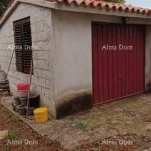 Prodaje se samostojeća kuća – Poreč