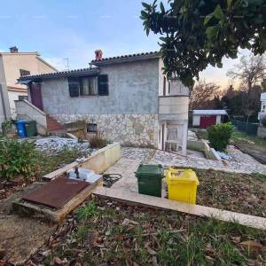 Prodaje se samostojeća kuća – Poreč