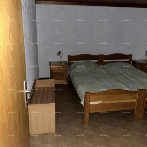 Prodaje se stara kamena duplex  kuća s pogledom na more