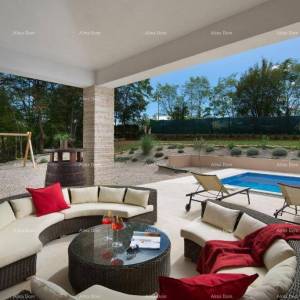 Prodaje se vila sa bazenom, okolica Labina