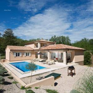 Prodaje se vila sa bazenom, okolica Labina