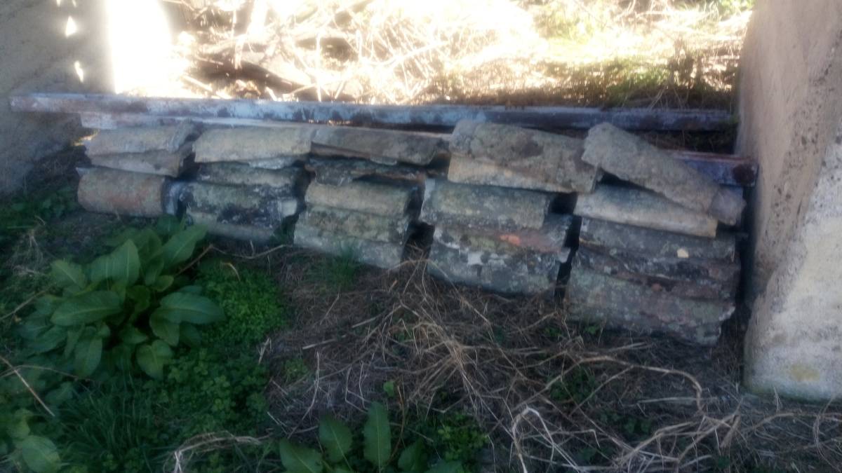 PRODAJEM KUBURE,LUBURE,ZLJEBNJAKE,KAPE,KAPLAJE