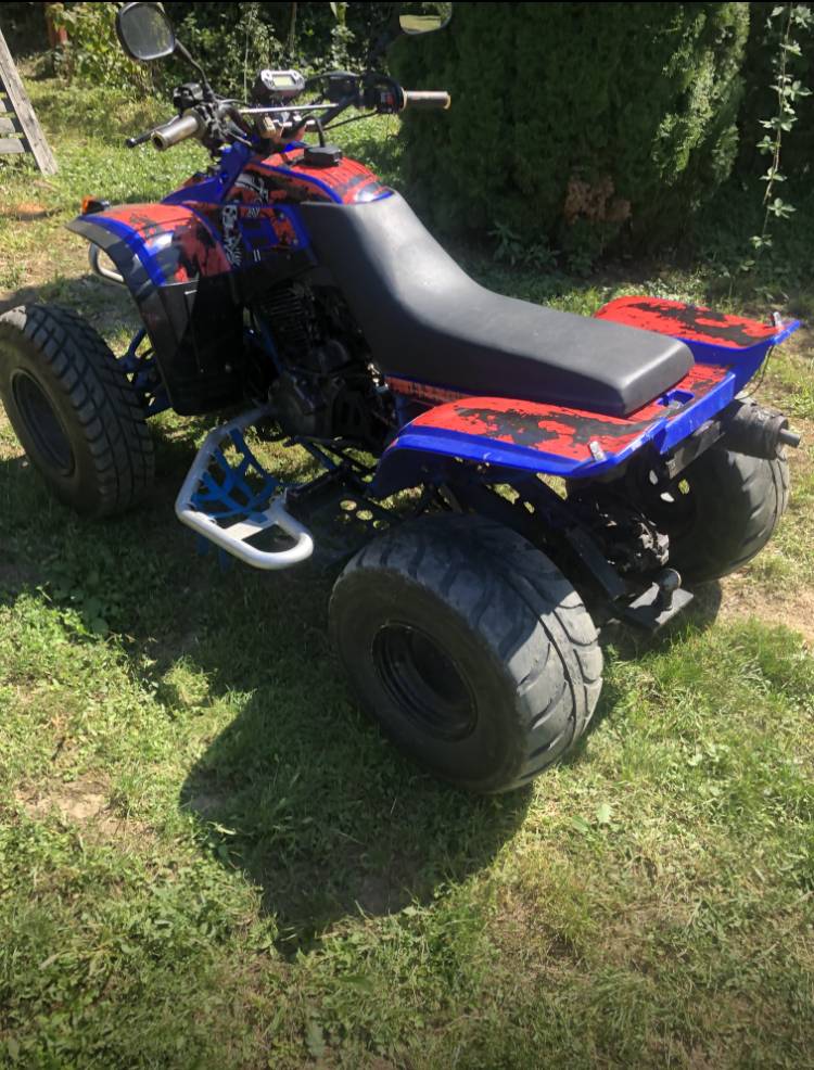 Prodajem quad  Yamaha