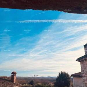 Prodajemo kamenu kuću u blizini Poreča, Sveti Lovreč.