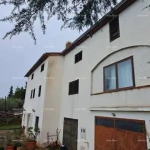 Prodajemo kuću, 3 km od Poreča.