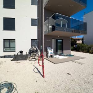 Prodajemo nov stan sa velikim vrtom u Medulinu!