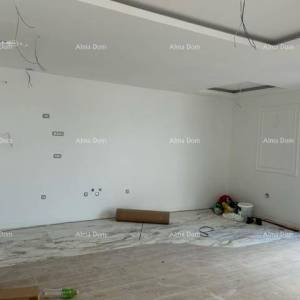 Prodajemo stan u novogradnji sa vrtom!  ŠTINJAN.