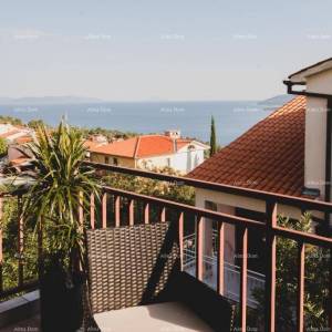 Prodajemo stan u Rapcu sa pogledom na more.