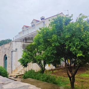 PROSTRANA ETAŽIRANA KUĆA U ČIBAČI - ŽUPA DUBROVAČKA