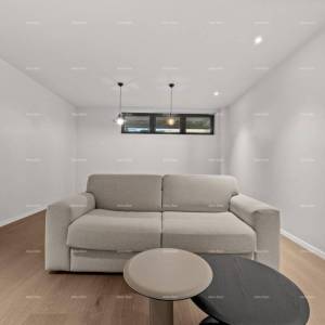 Prvi red do mora! Luksuzna kuća u Umagu, 300 m od mora - savršena za obitelj s modernim sadržajima