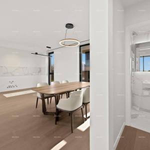 Prvi red do mora! Luksuzna kuća u Umagu, 300 m od mora - savršena za obitelj s modernim sadržajima