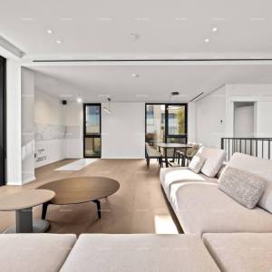 Prvi red do mora! Luksuzna kuća u Umagu, 300 m od mora - savršena za obitelj s modernim sadržajima