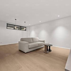 Prvi red do mora! Luksuzna kuća u Umagu, 300 m od mora - savršena za obitelj s modernim sadržajima