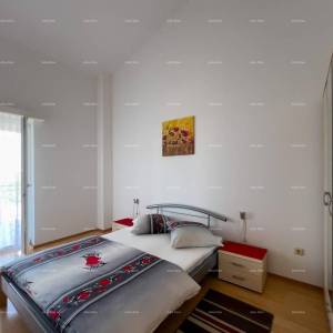 Pula. Kuća , blizina obilaznice. Periferija grada, miran dio.