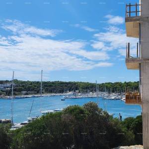 PULA Novogradnja Veruda. Pogled na more.B21