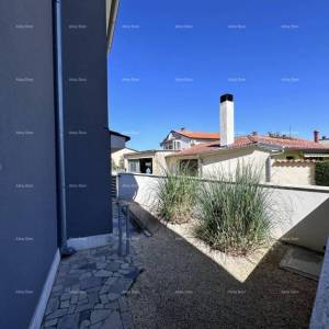 Pula. Objekt s građevinskom dozvolom za zgradu s 4 stana !