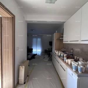 Pula. Objekt s građevinskom dozvolom za zgradu s 4 stana !