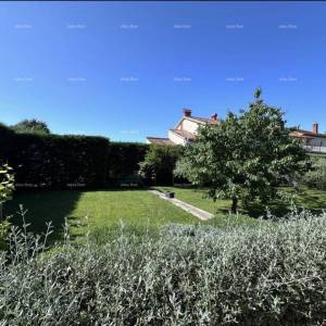 Pula. Objekt s građevinskom dozvolom za zgradu s 4 stana !