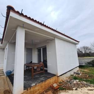 PULA! PRODAJE SE PRELIJEPA KUĆA – MIRNA LOKACIJA.