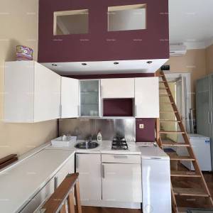 Pula – stan s 3 apartmanske jedinice! Centar. Zadarska ulica.