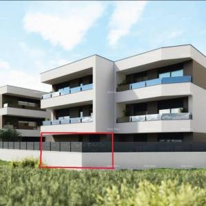 PULA, Veldebek - Prodaja stana u prizemlju s vrtom, novogradnja / C1