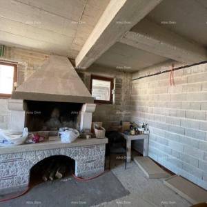 Pula, Vidikovac. Luksuzni stan +poslovni prostor + konoba.