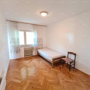 Pula. Zelenika! Samostojeća kuća! 50 metara do plaže! Pogled more!